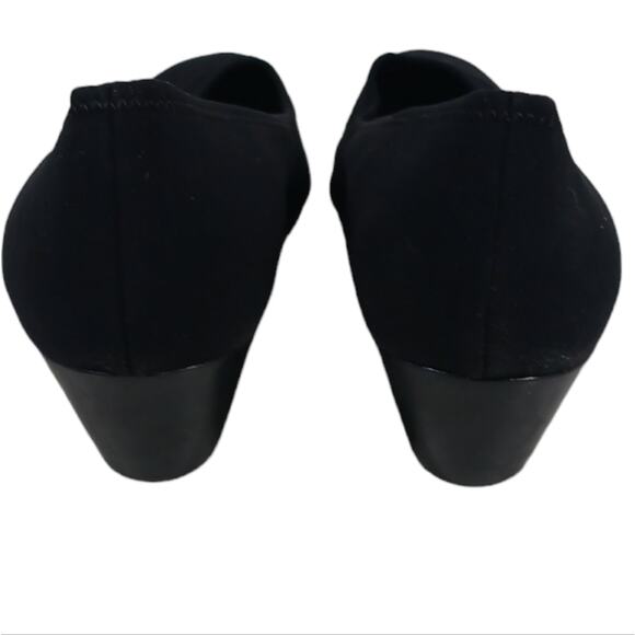 Salvatore Ferragamo Nella Neoprene Nylon Pumps $395 size 9.5    S2590 - Picture 10 of 12